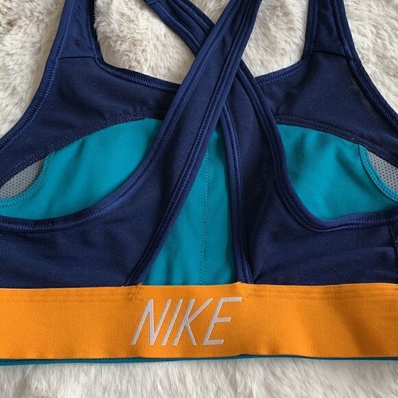 Nike Women's Pro Classic Swoosh Modern Dri-Fit Sports Bra Size Small - Picture 5 of 7